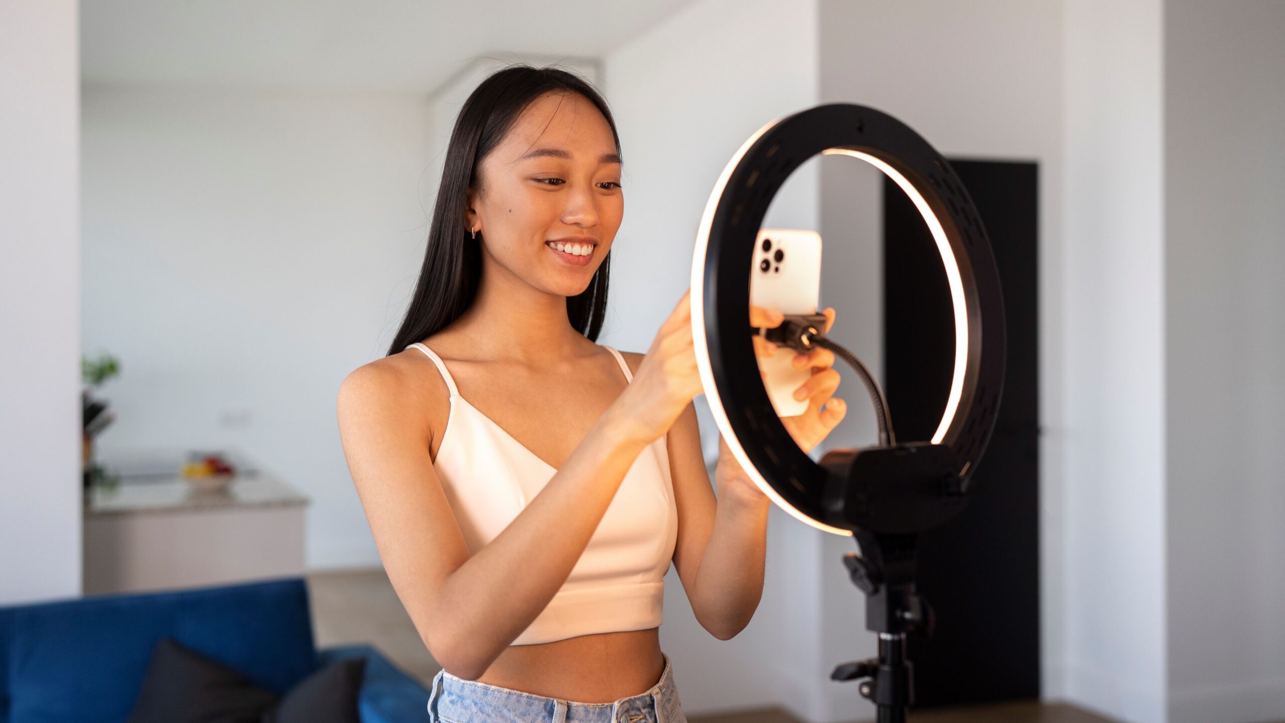 How to Use Ring Lights for Passport Photo Shooting